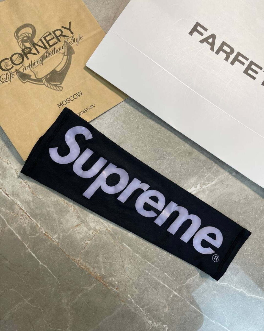 Нарукавники Supreme