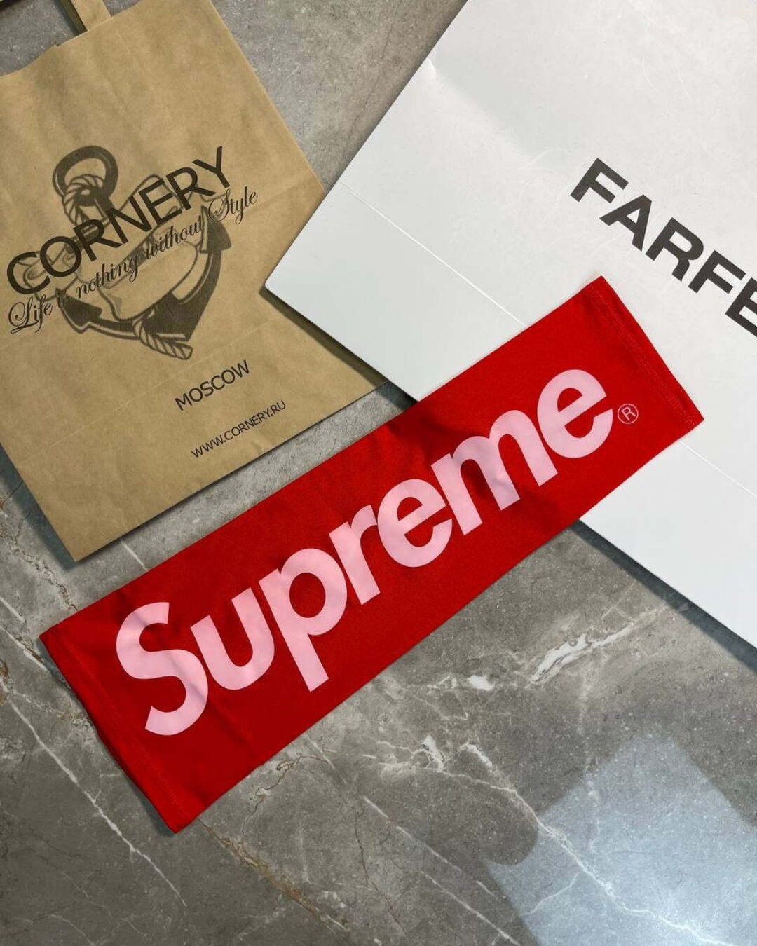 Нарукавники Supreme