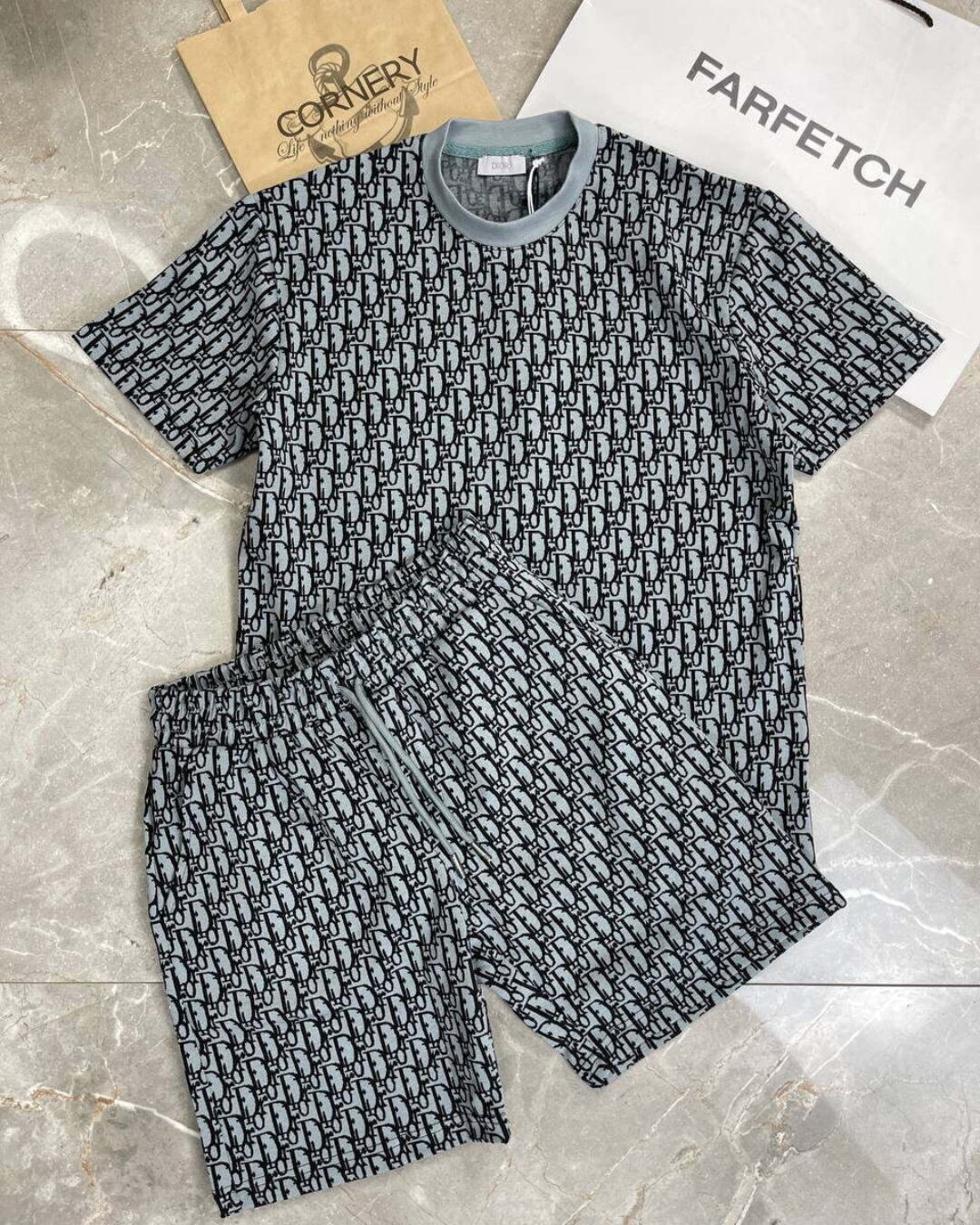 Костюм Dior