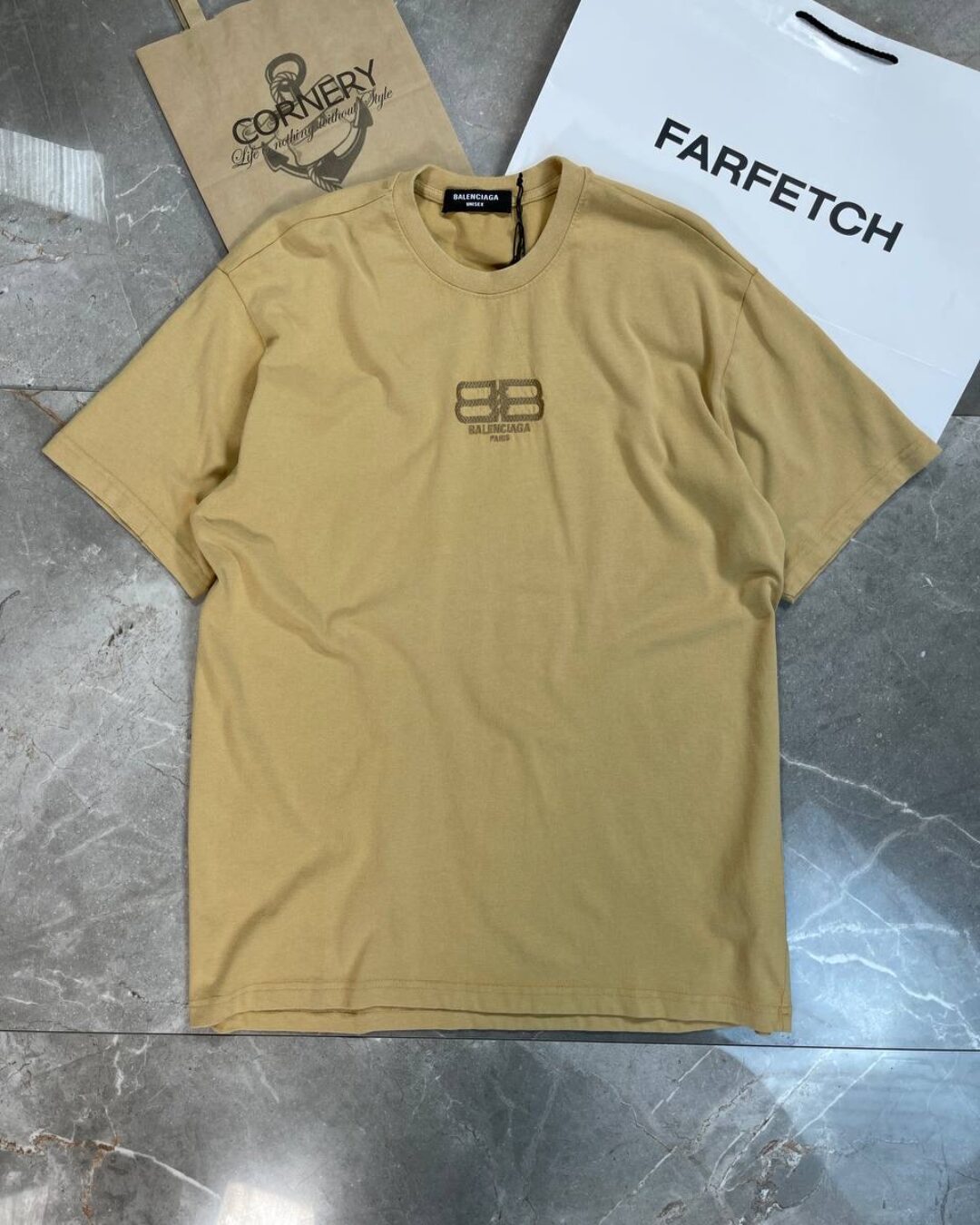 Футболка Balenciaga