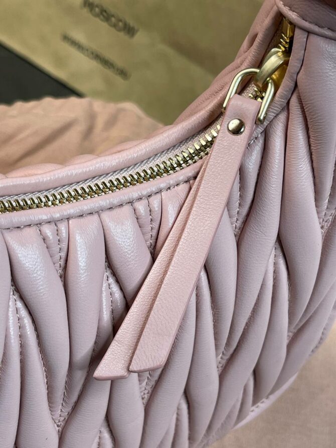 Сумка Miu Miu Wander Hobo
