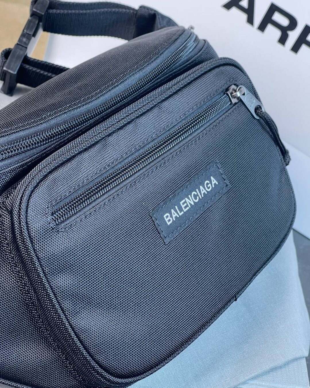 Сумка Balenciaga Explorer — фото 4