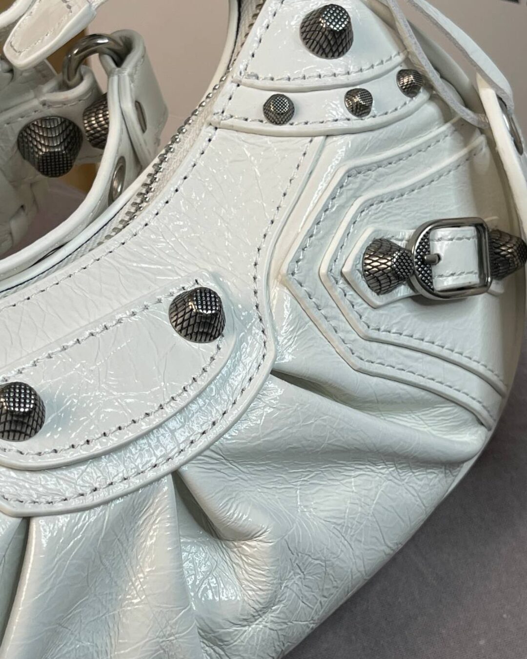 Сумка Balenciaga XS Le Cagole — фото 8