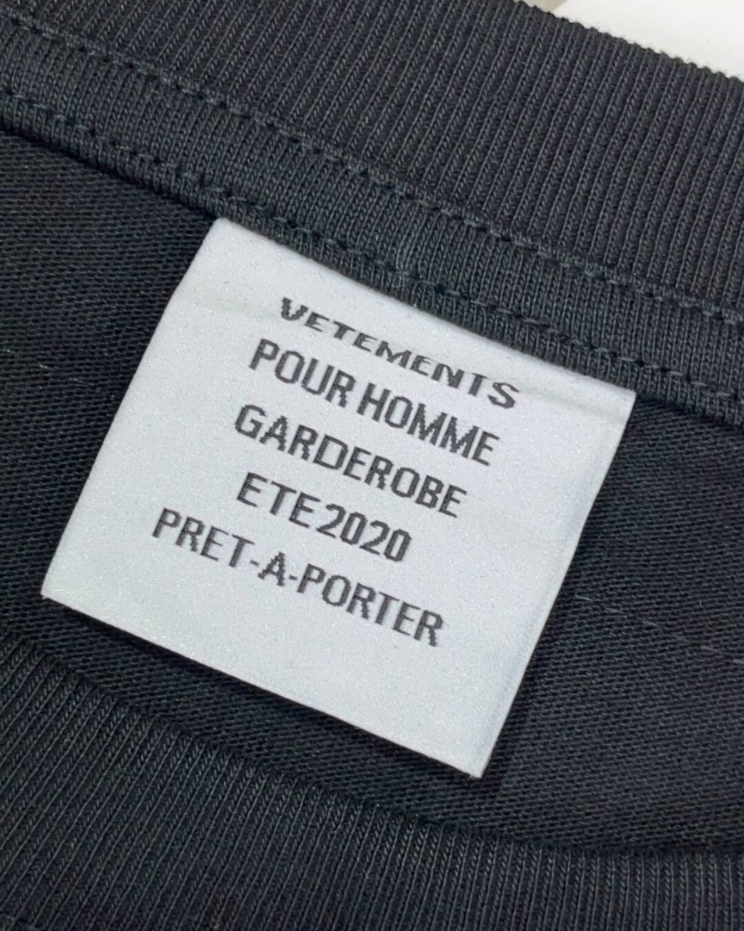 Футболка Vetements Dressmakers — фото 6