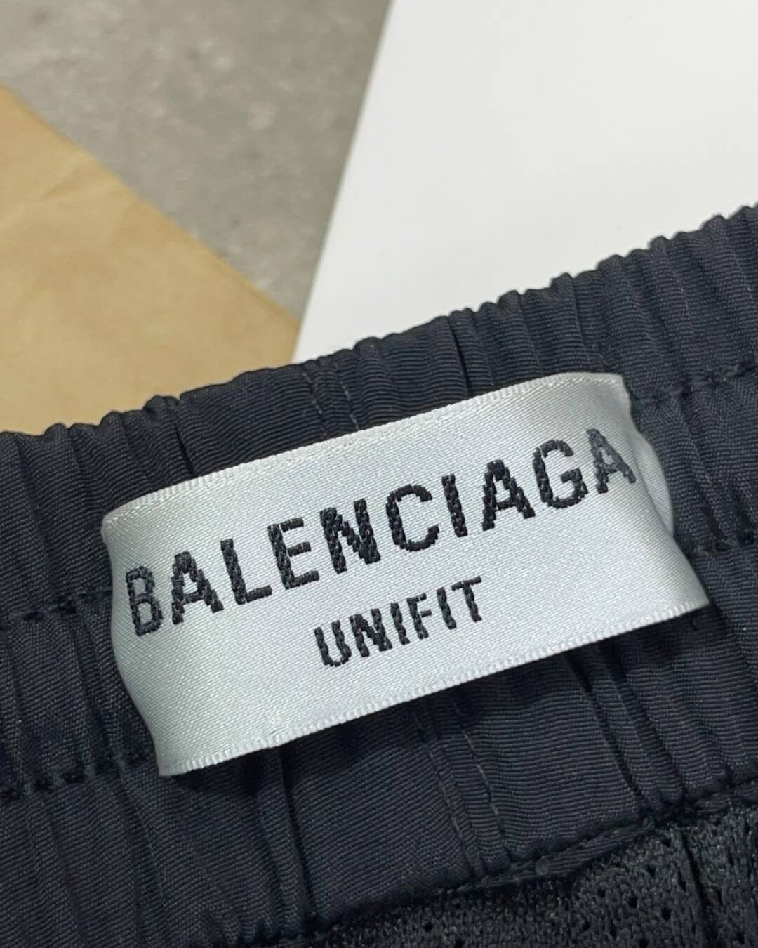 Штаны Balenciaga — фото 9