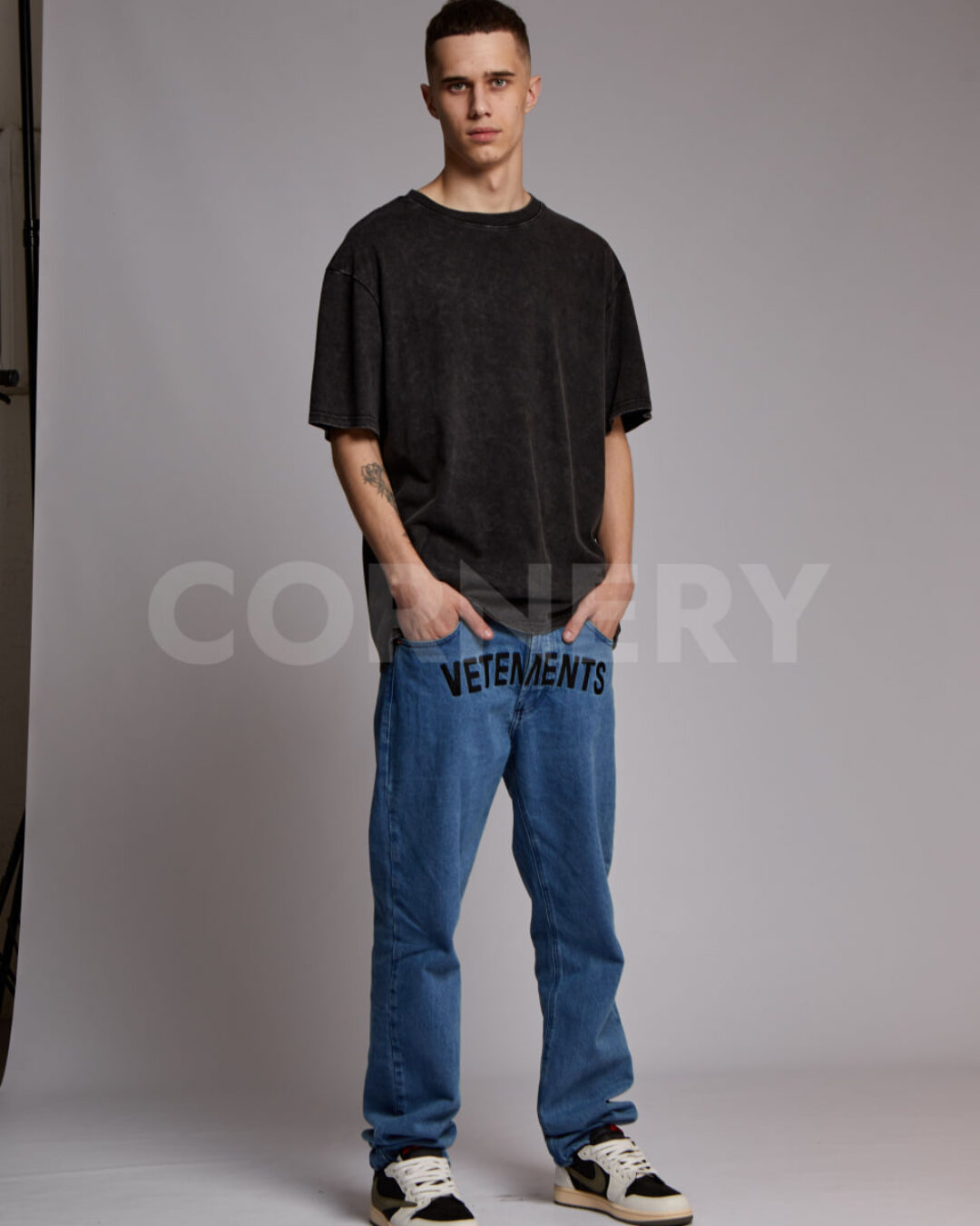 Футболка Balenciaga — фото 9