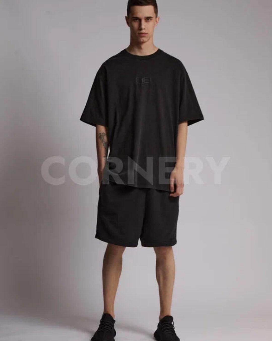 Футболка Balenciaga — фото 6