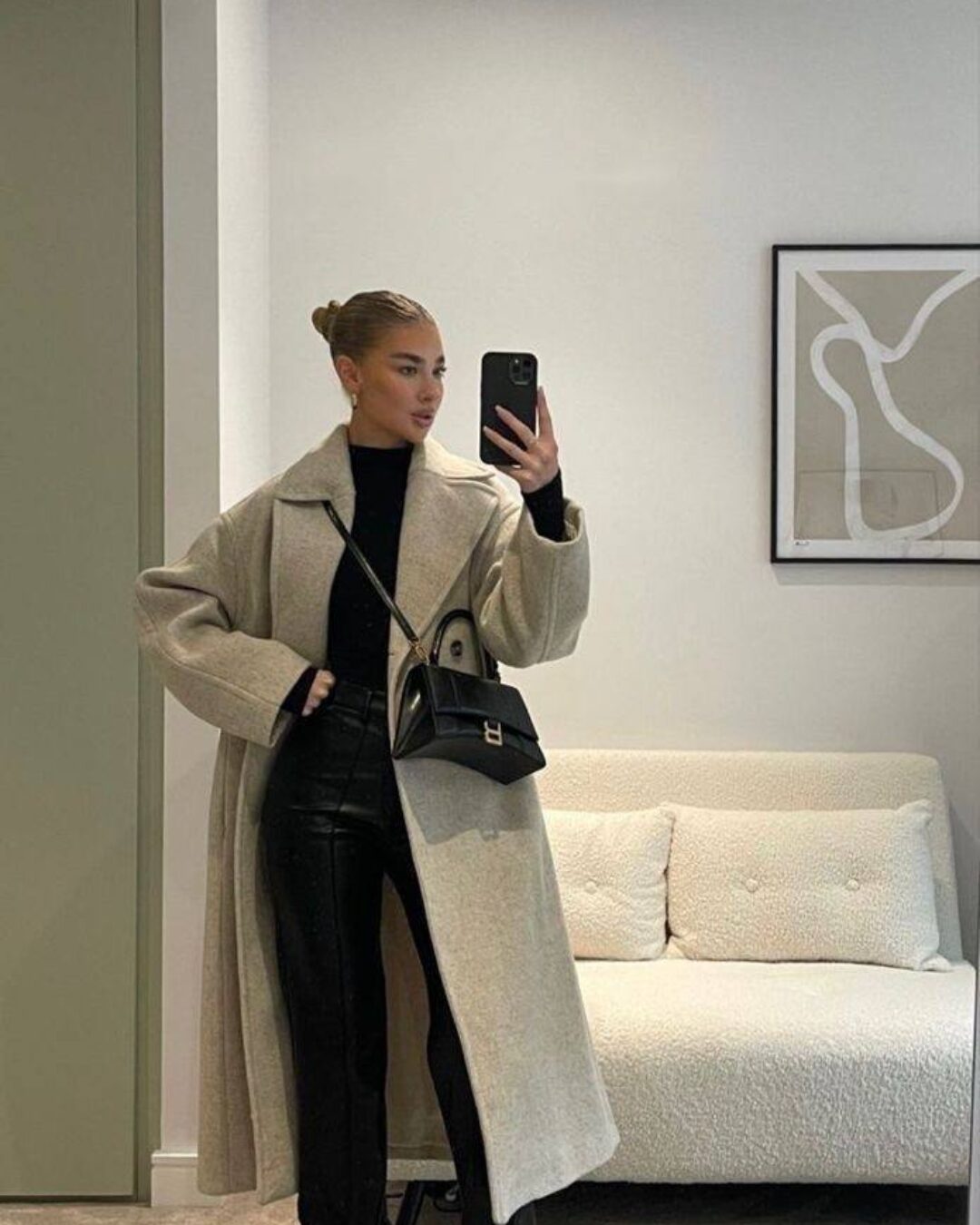 Сумка Balenciaga Hourglass S
