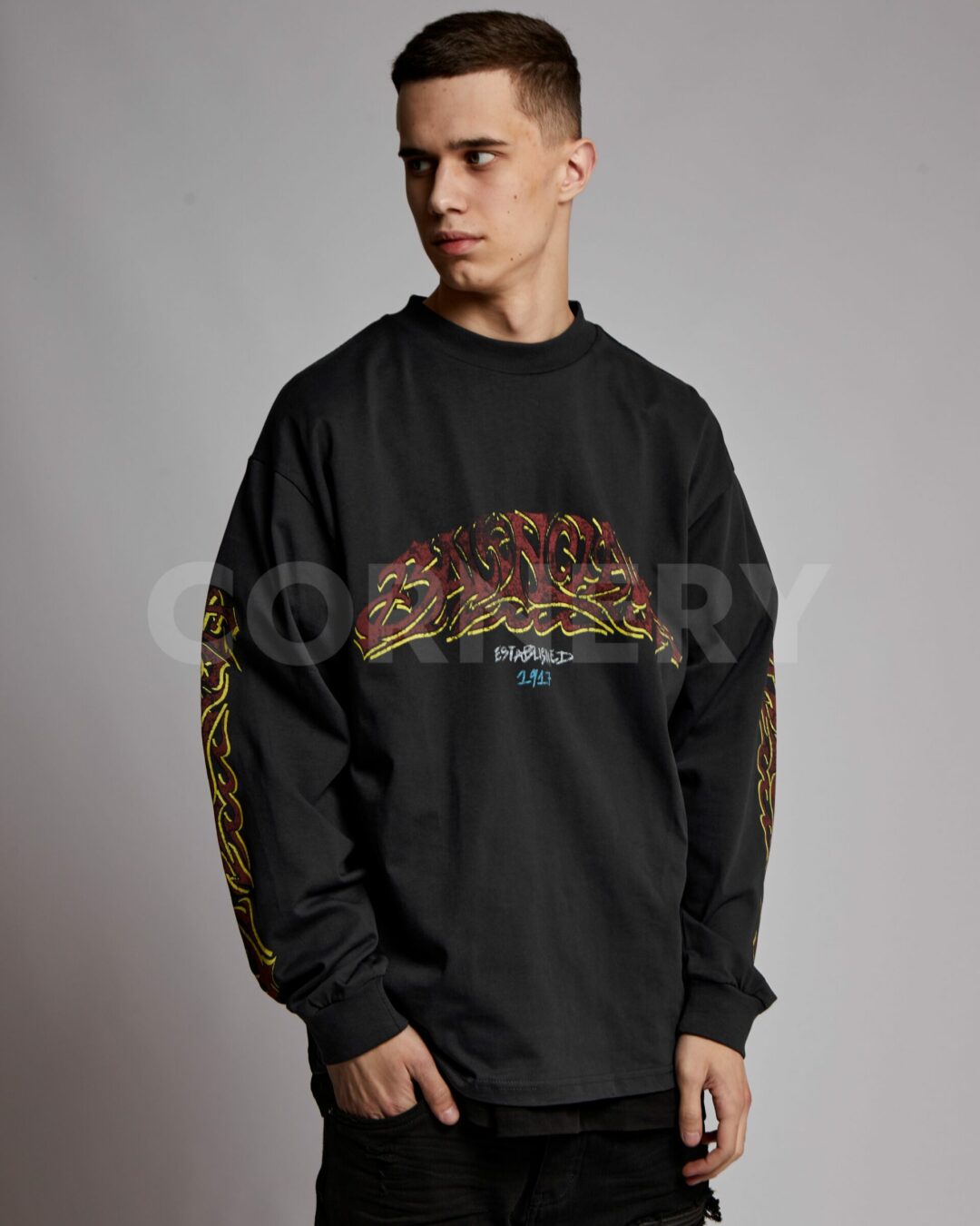 Кофта Balenciaga