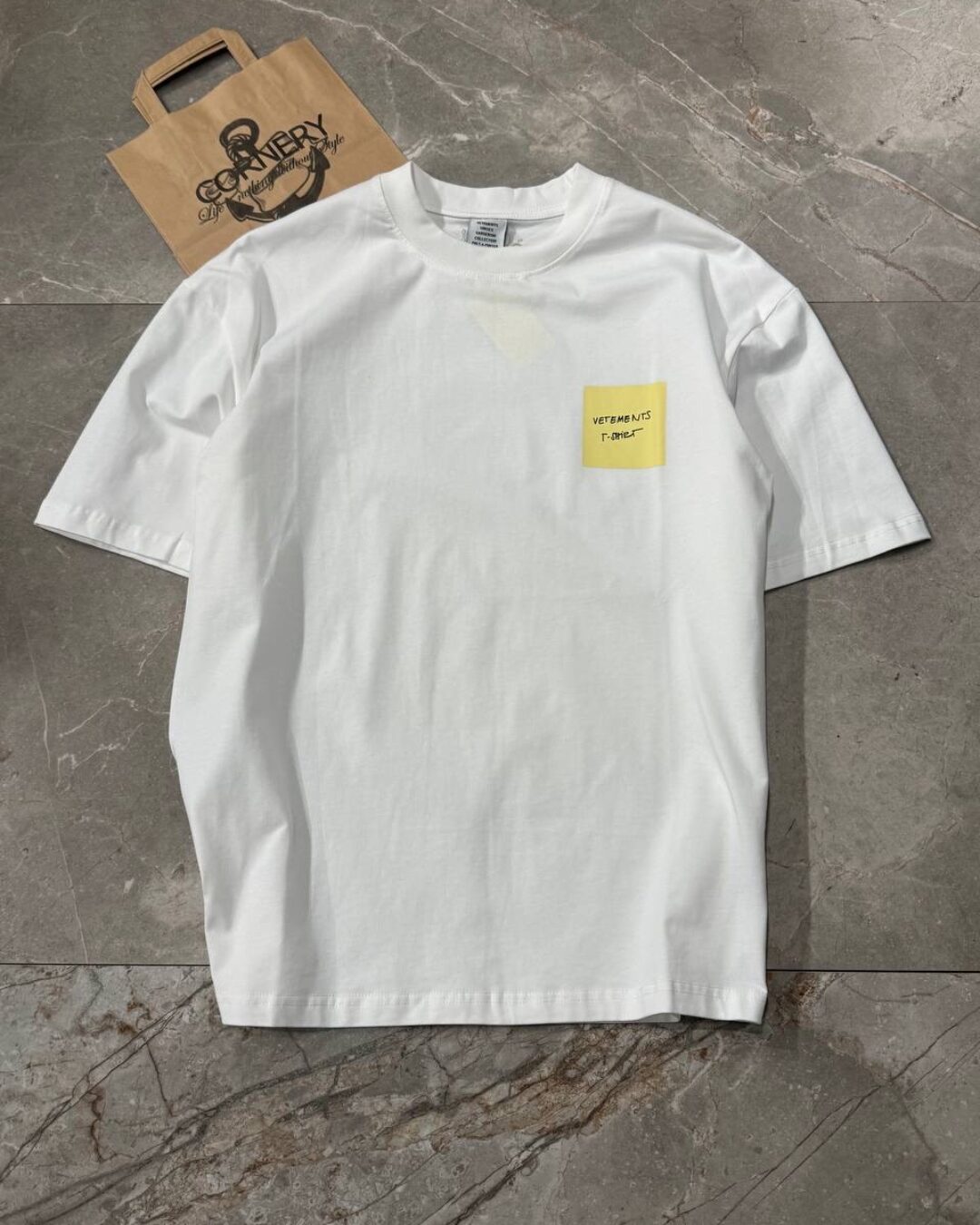 Футболка Vetements Sticker
