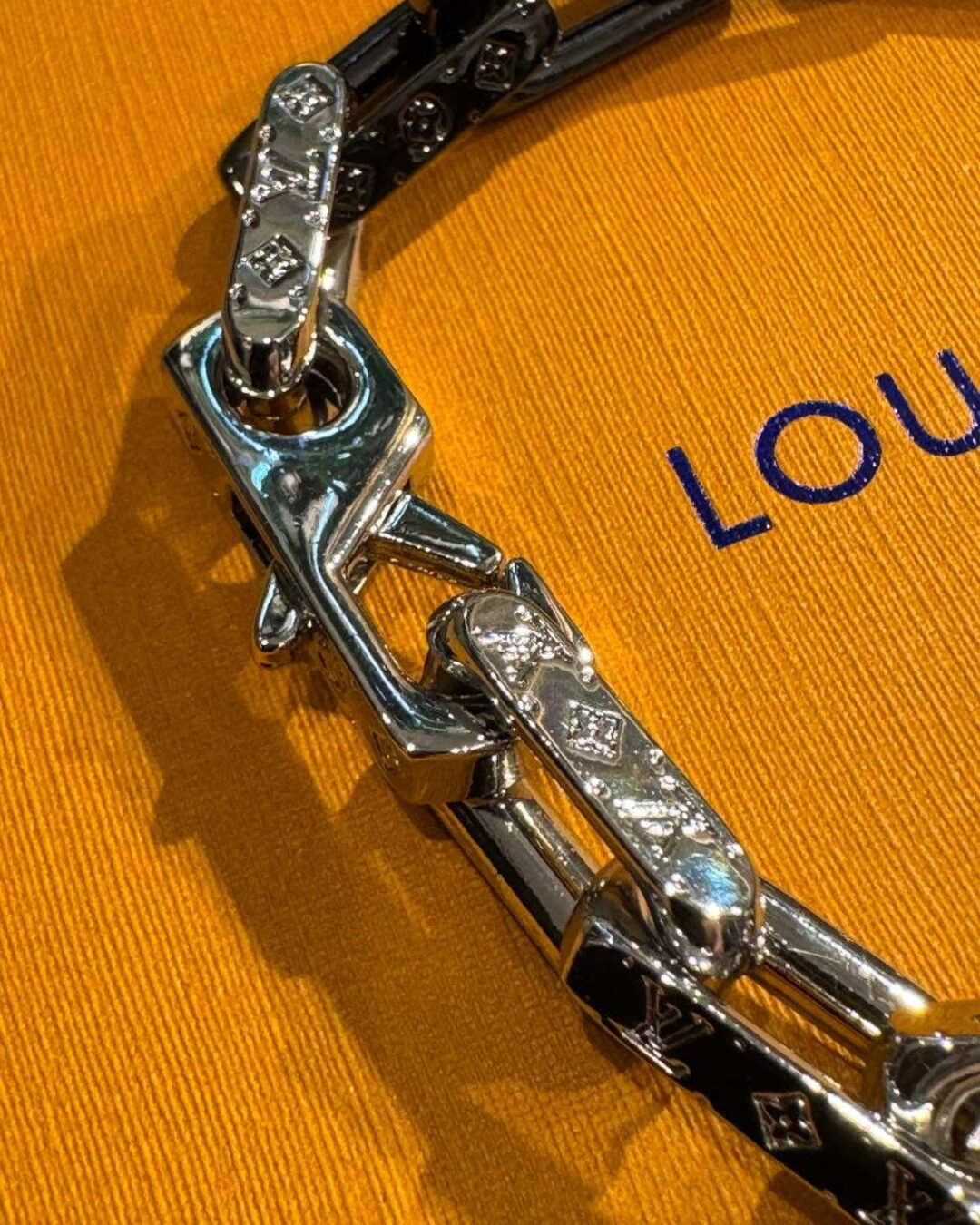 Браслет Louis Vuitton