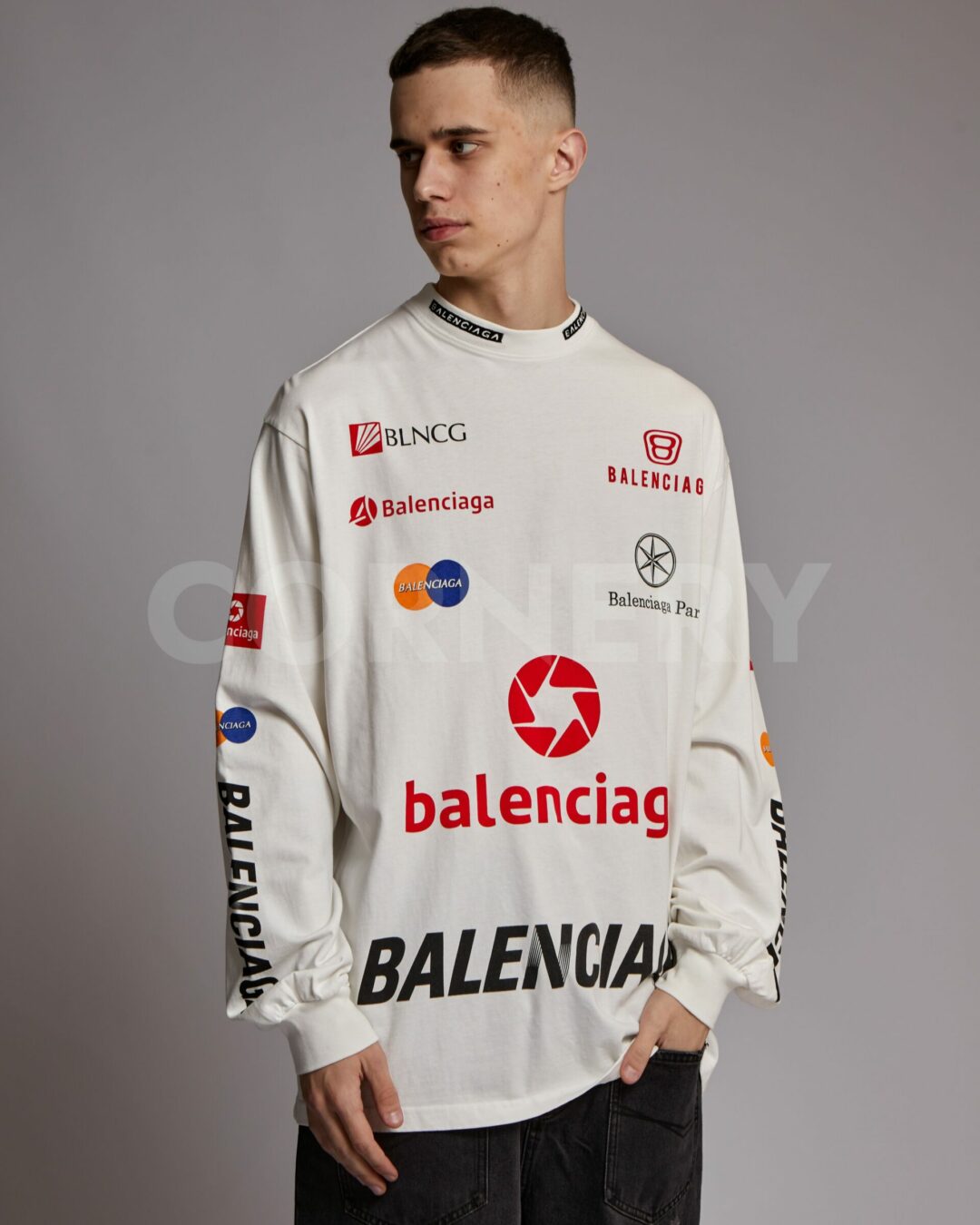 Кофта Balenciaga