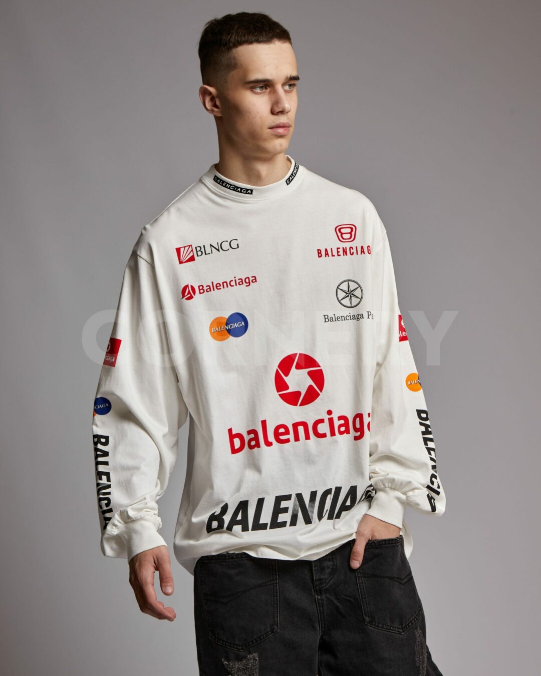 Кофта Balenciaga