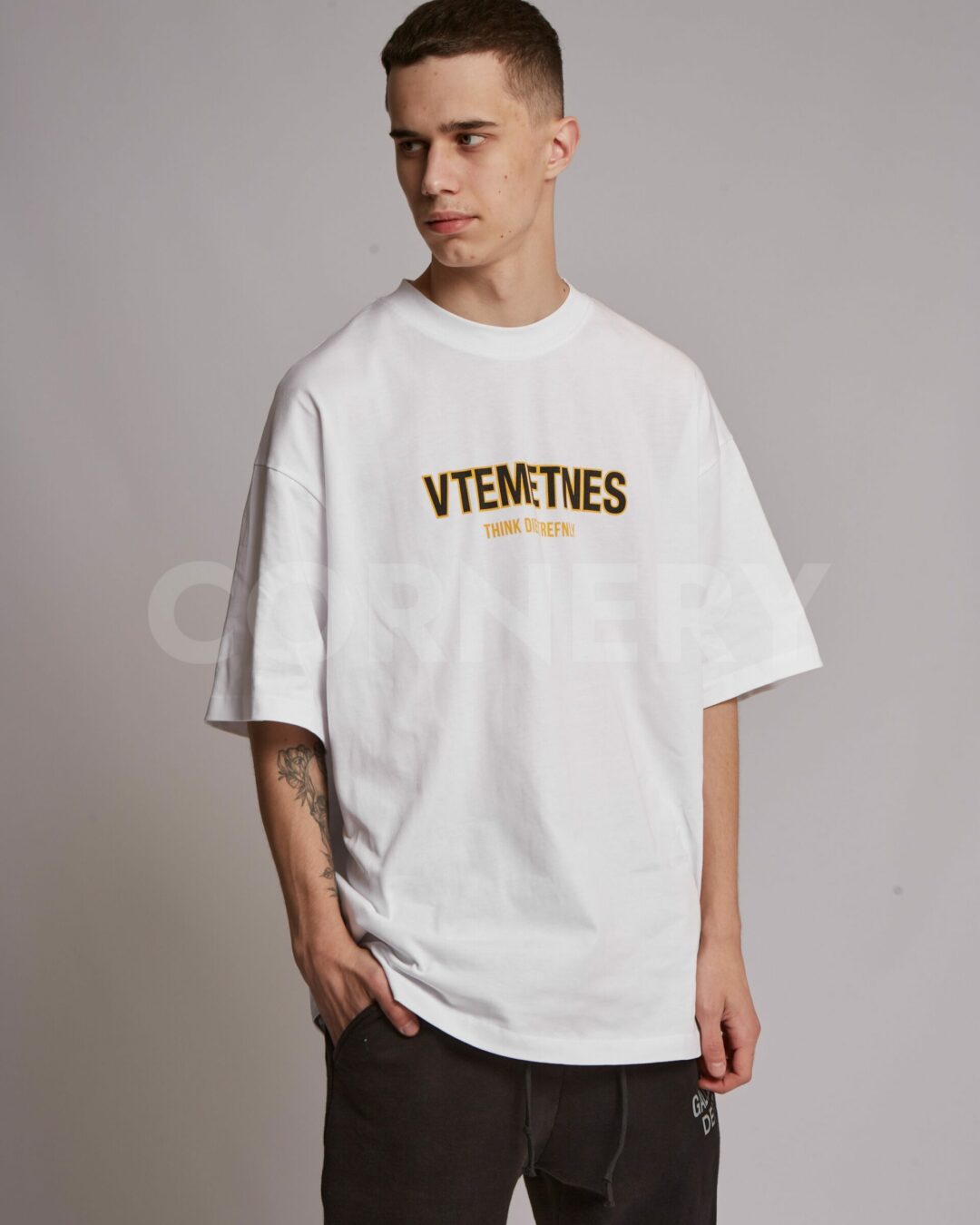 Футболка Vetements