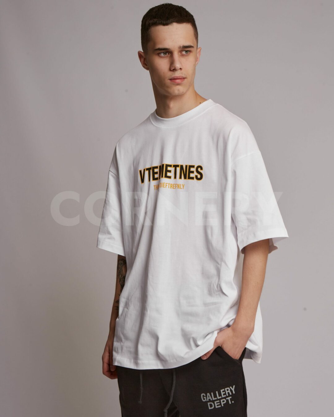 Футболка Vetements