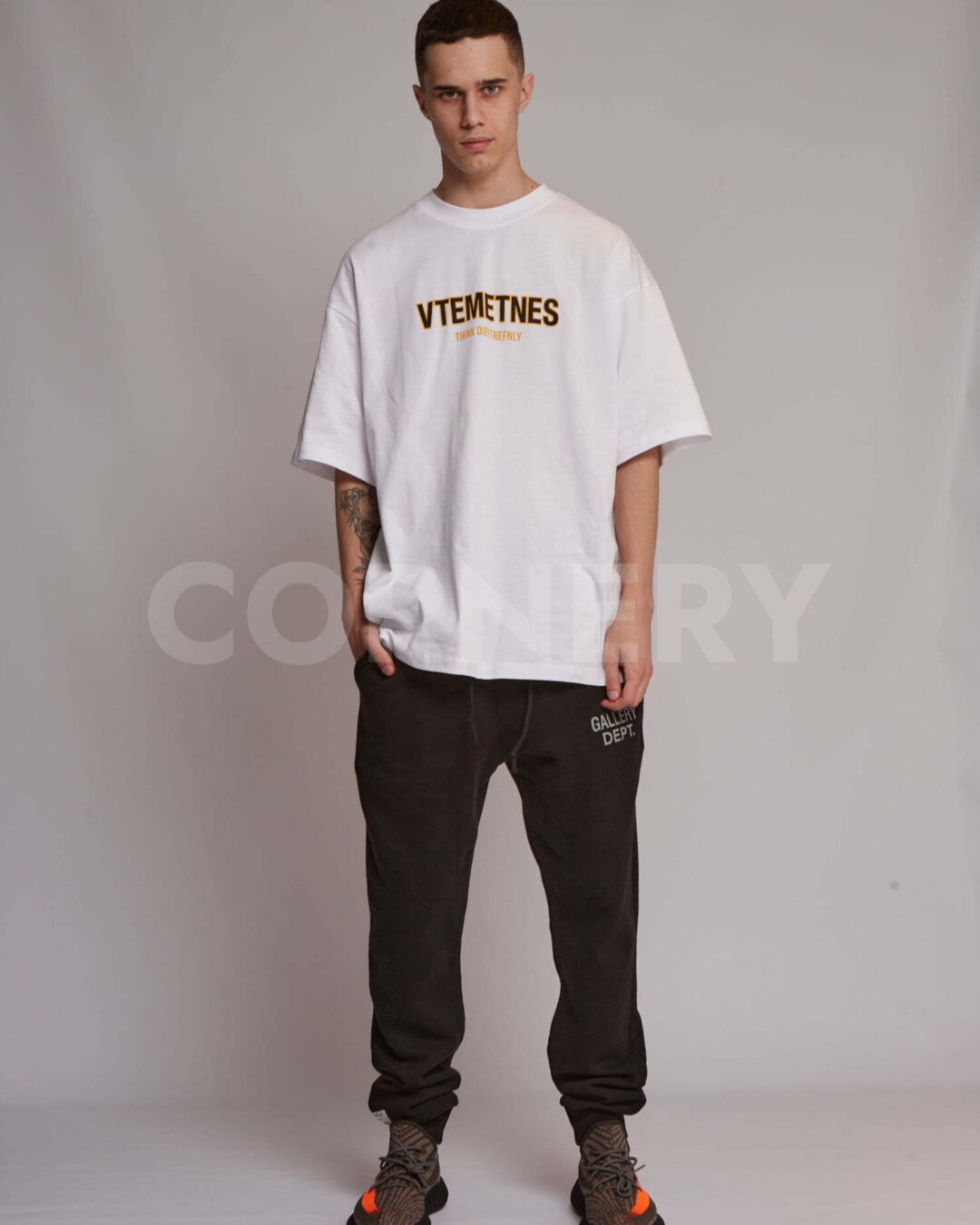 Футболка Vetements Think Dieftrefnly — фото 6