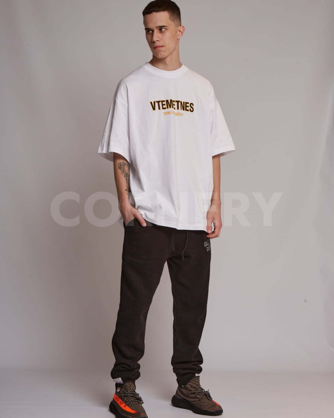 Футболка Vetements Think Dieftrefnly — фото 7
