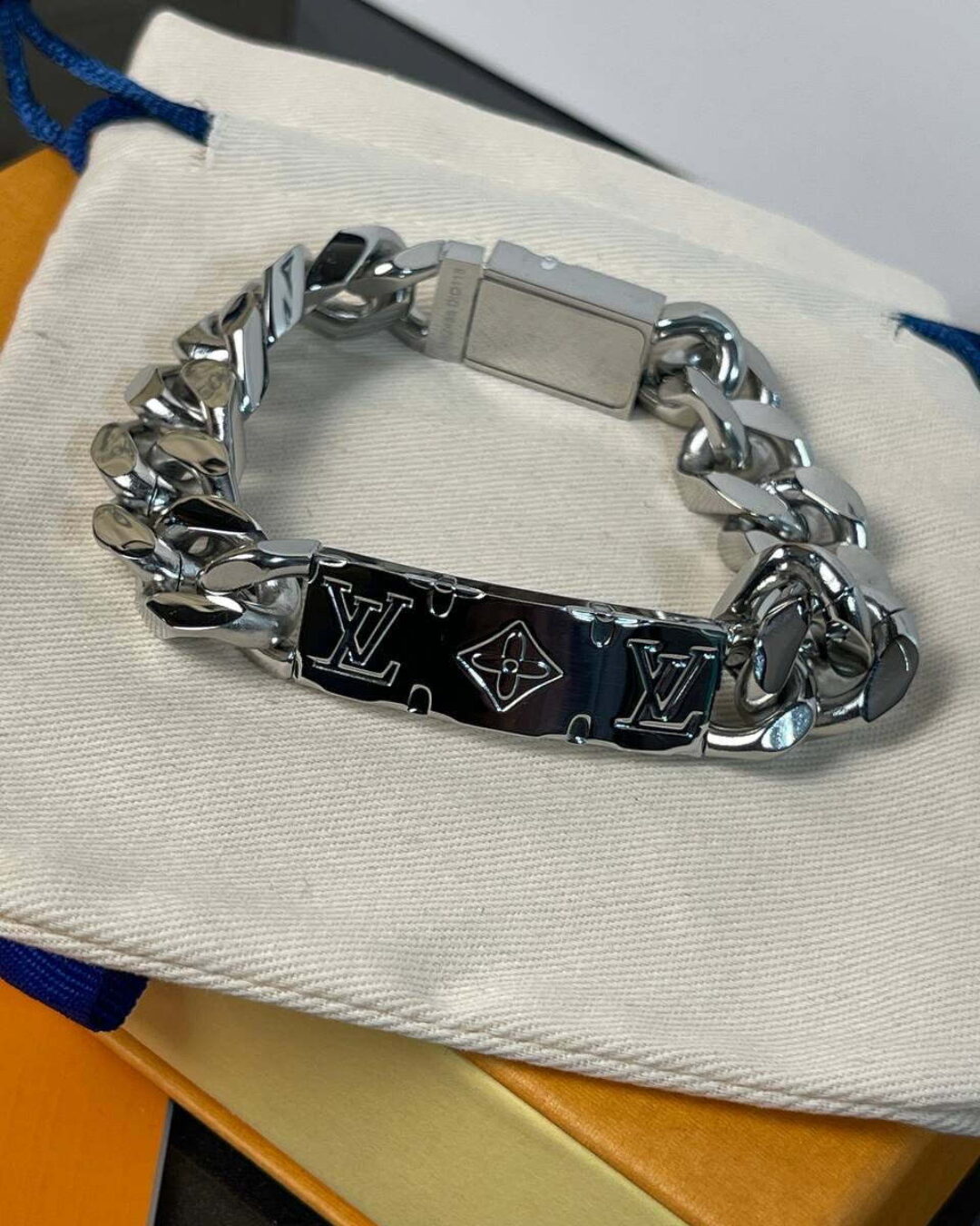 Браслет Louis Vuitton