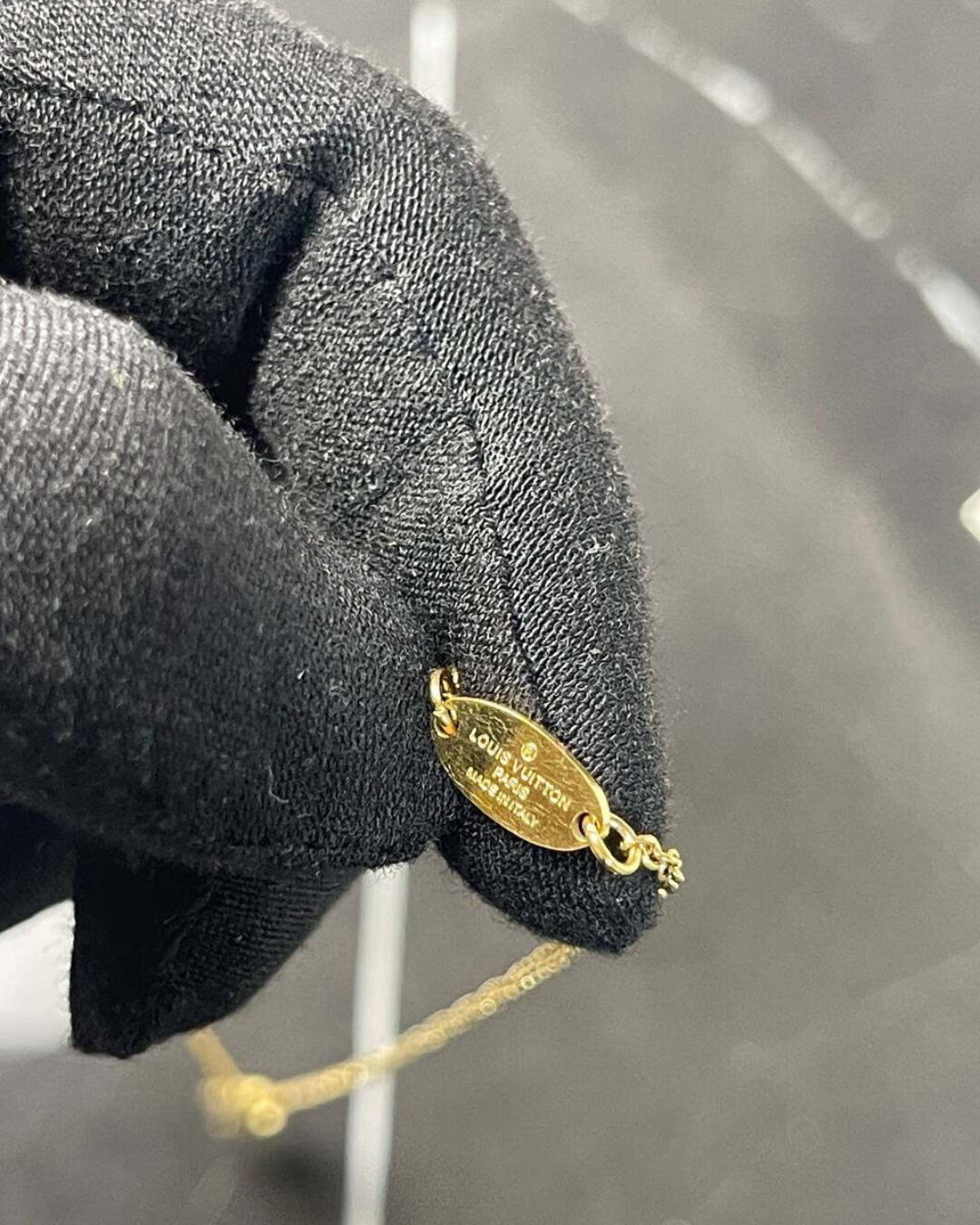 Колье Louis Vuitton