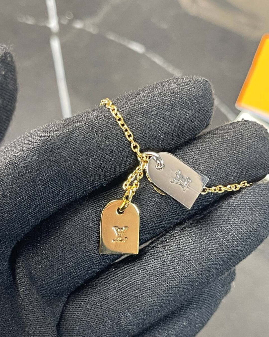 Колье Louis Vuitton