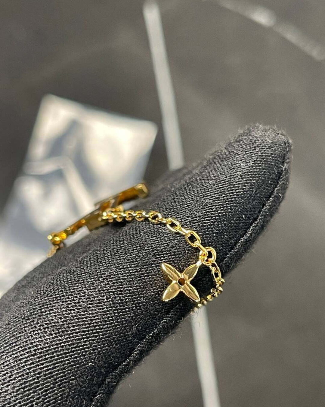 Браслет Louis Vuitton