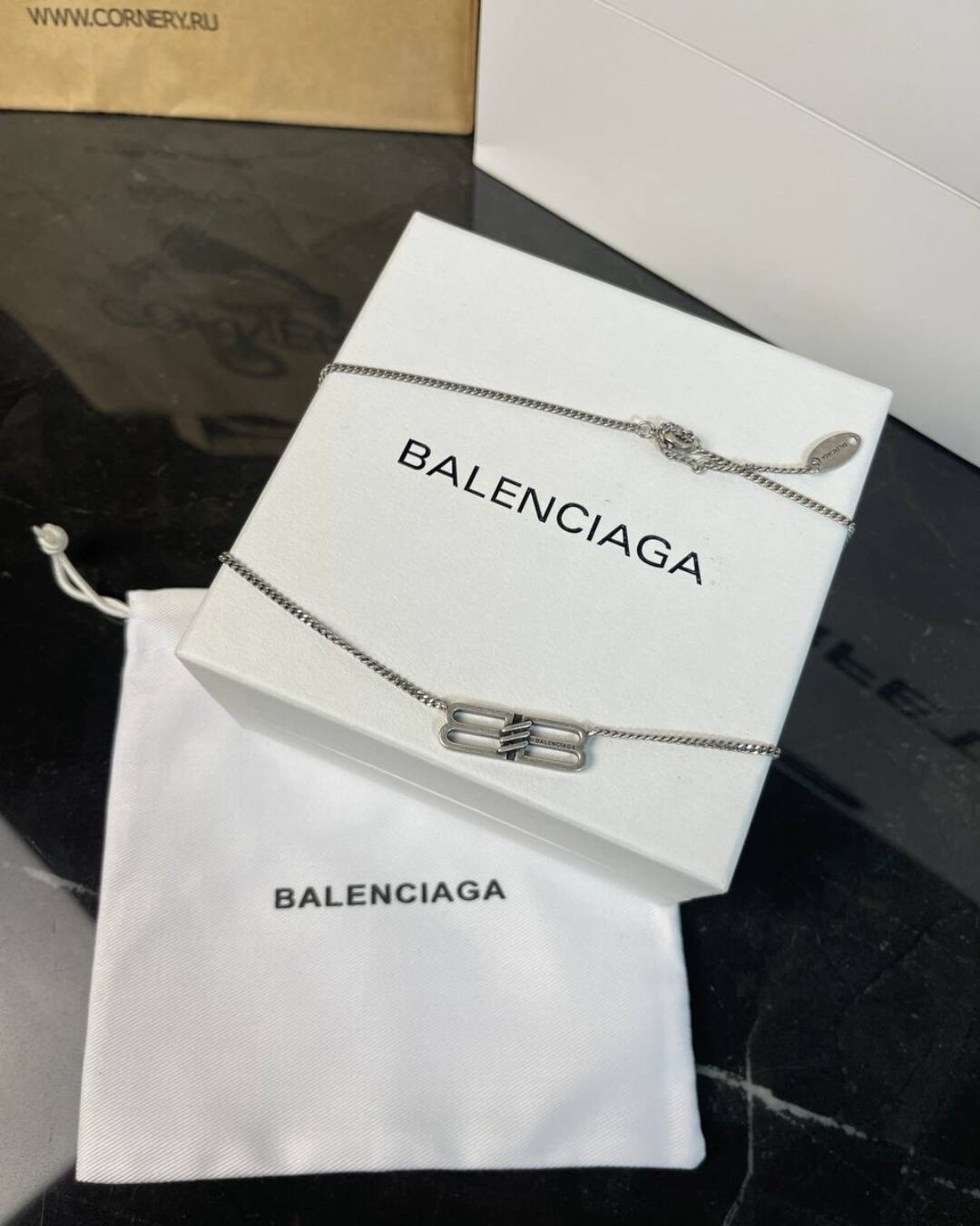 Колье Balenciaga