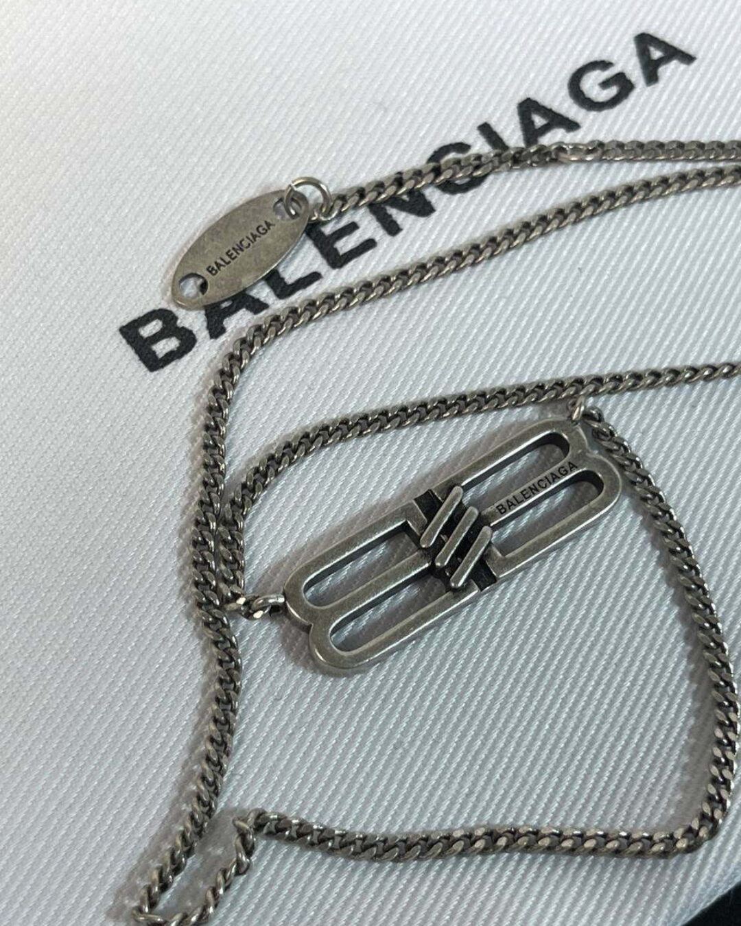 Колье Balenciaga