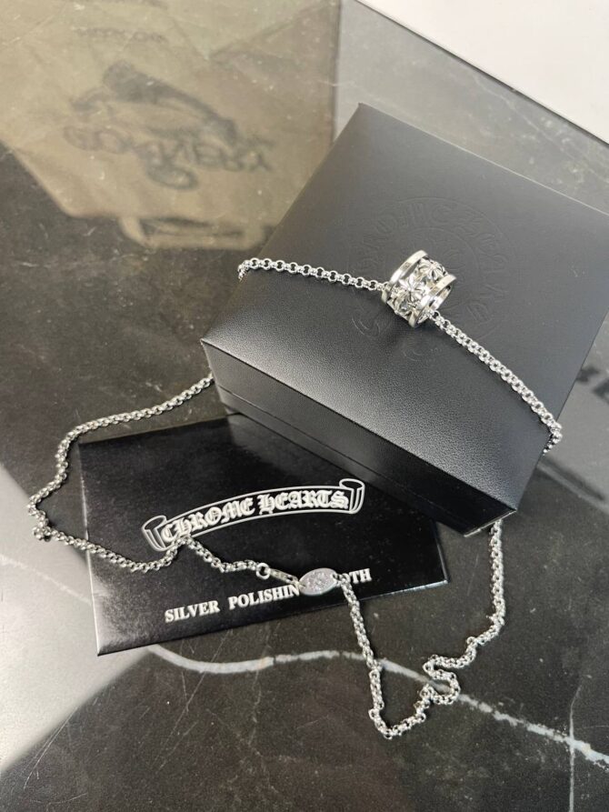 Колье Chrome Hearts