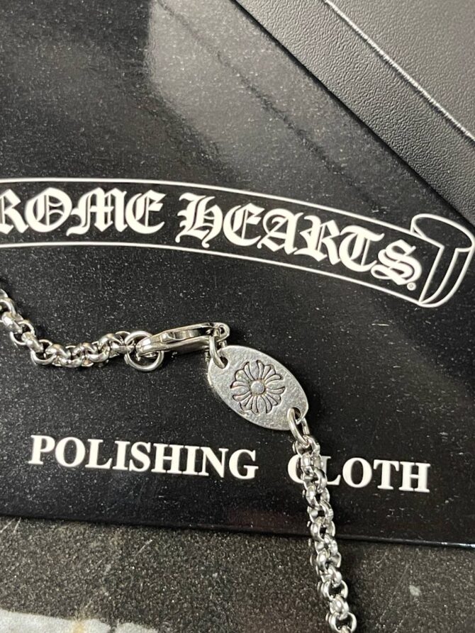 Колье Chrome Hearts