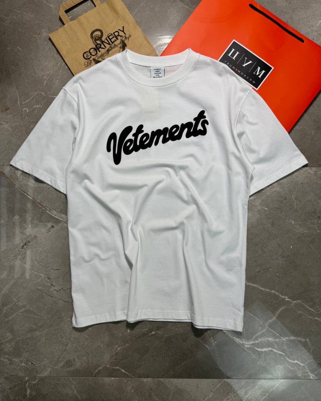 Футболка Vetements