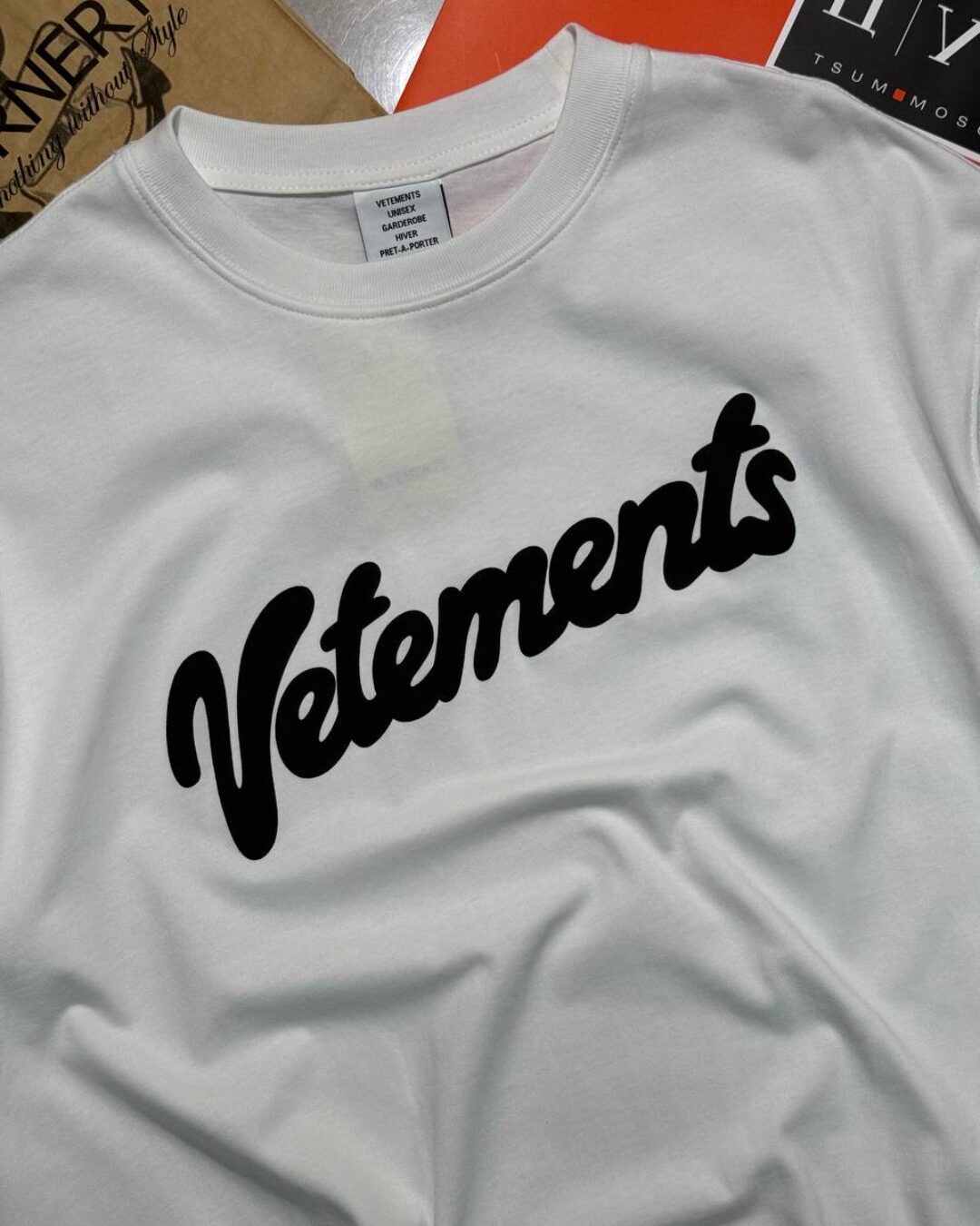 Футболка Vetements
