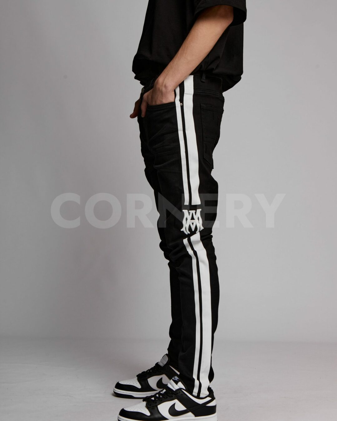 Джинсы Amiri