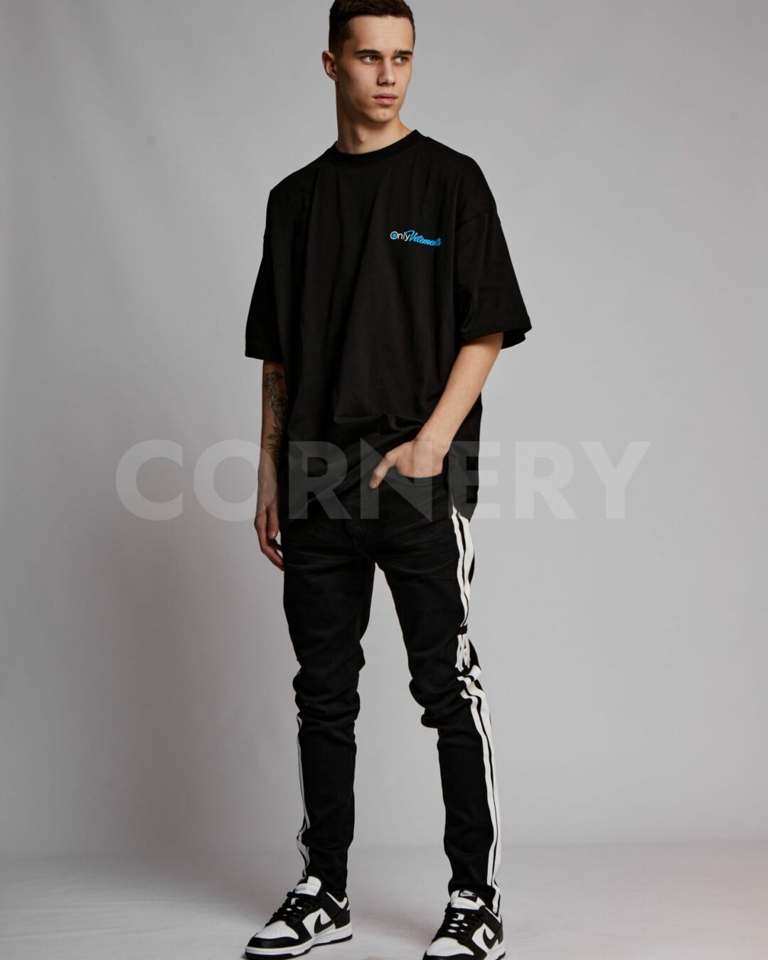 Джинсы Amiri