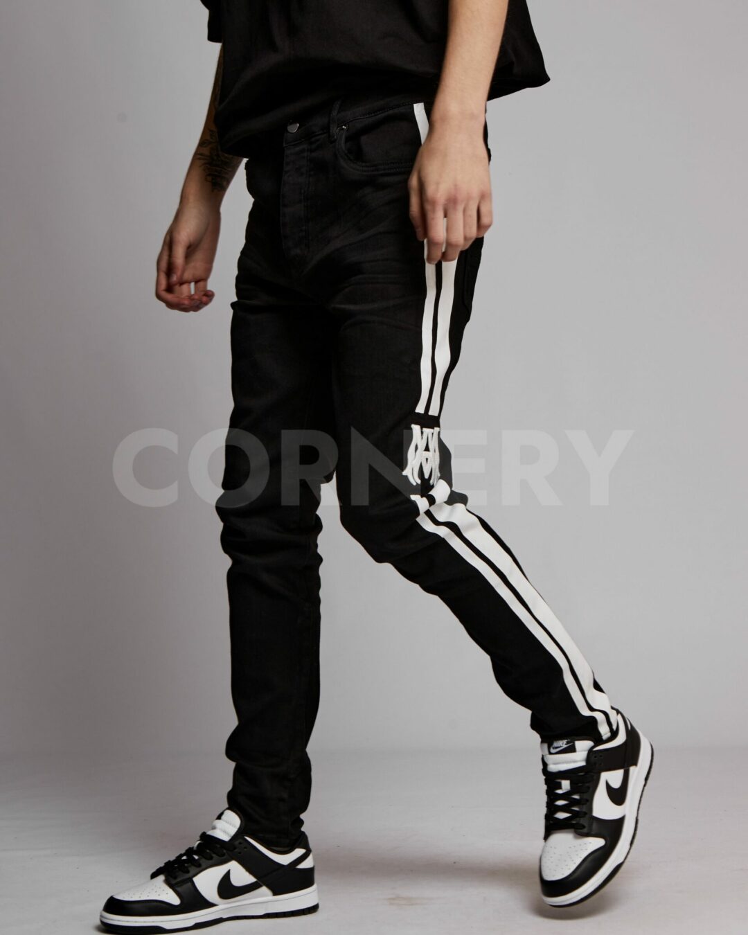 Джинсы Amiri