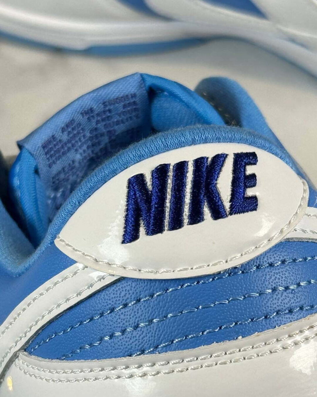 Кеды Nike Dunk Low Reverse UNC