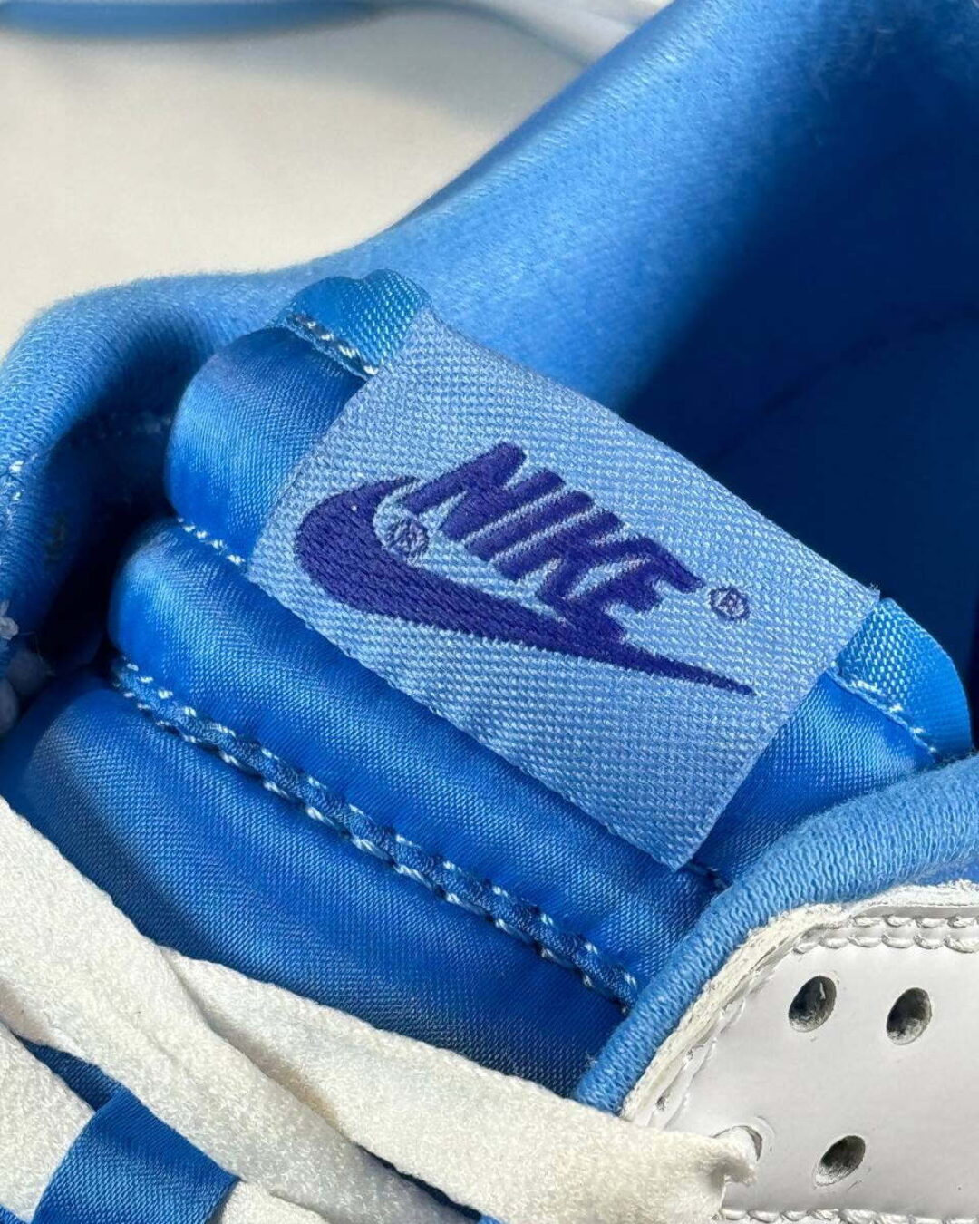 Кеды Nike Dunk Low Reverse UNC