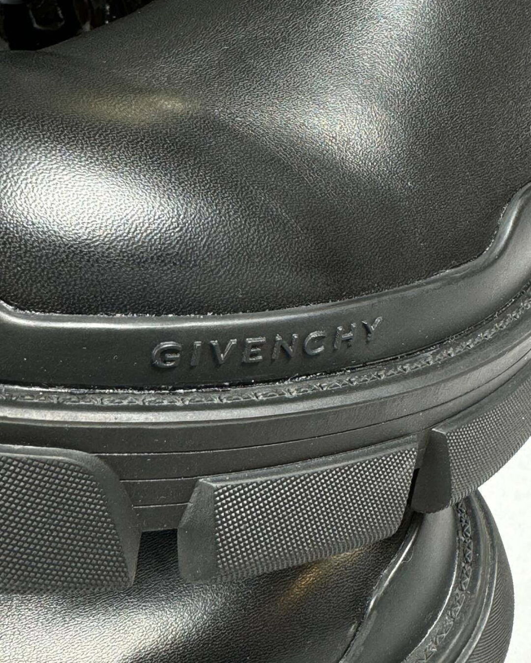 Ботинки Givenchy (дисконт)