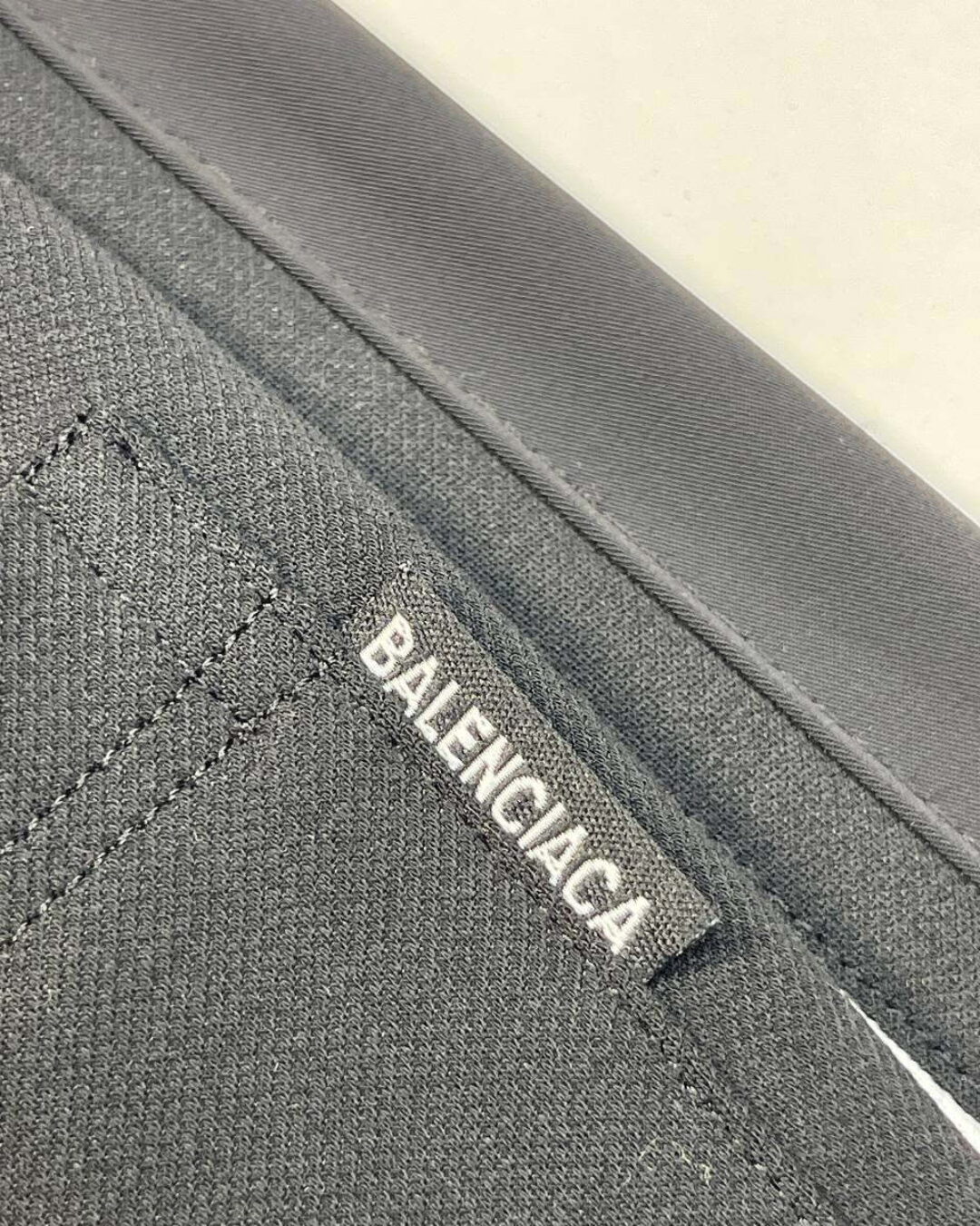 Штаны Balenciaga — фото 8