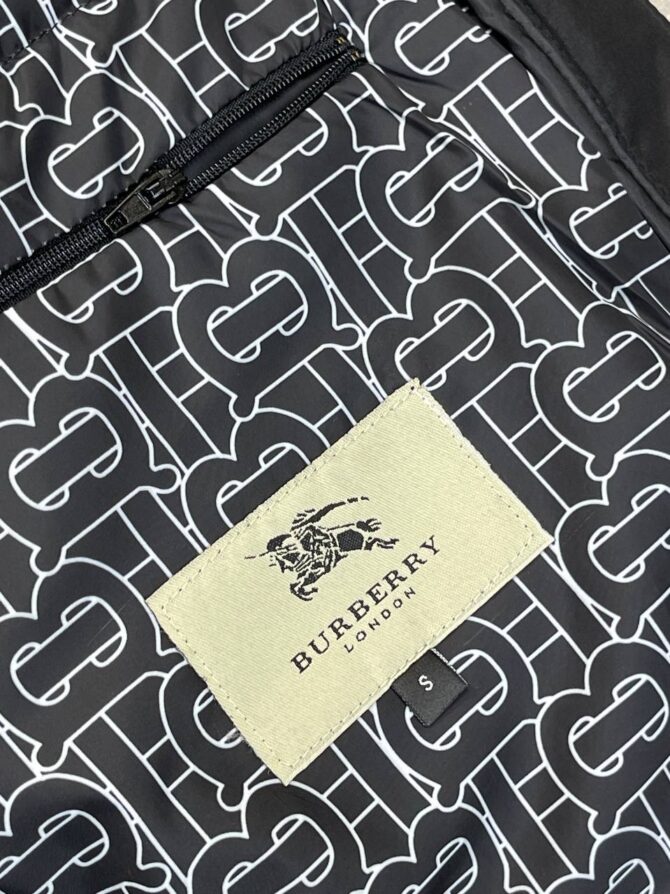 Жилет Burberry