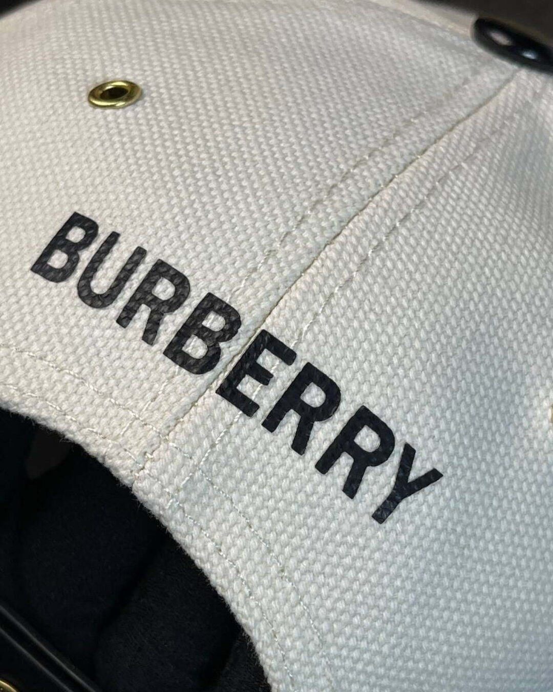 Кепка Burberry