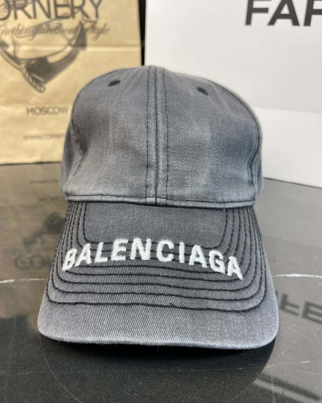 Кепка Balenciaga