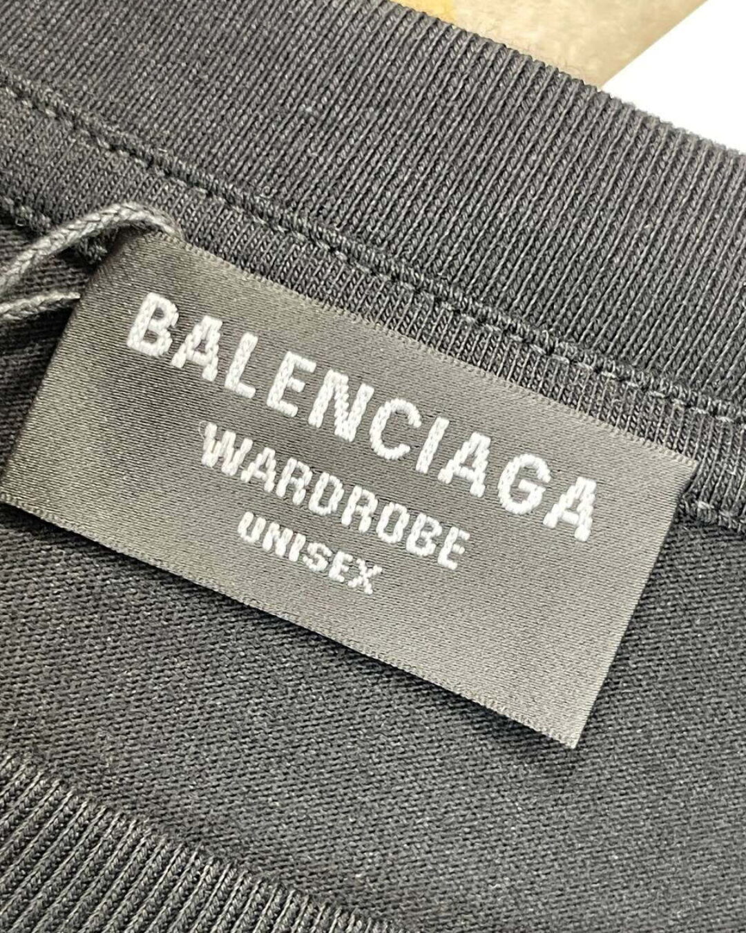 Футболка Balenciaga — фото 6