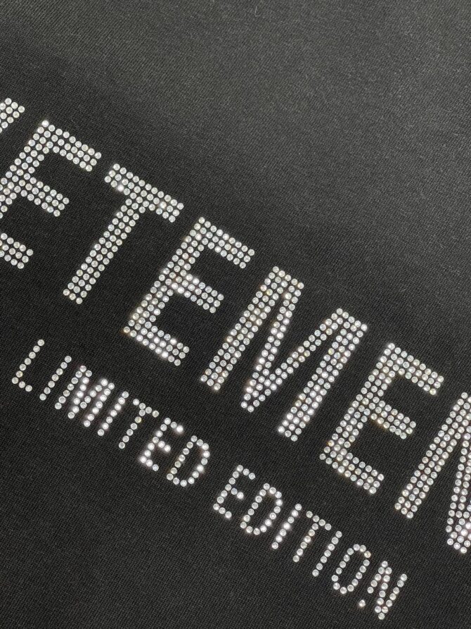 Футболка Vetements
