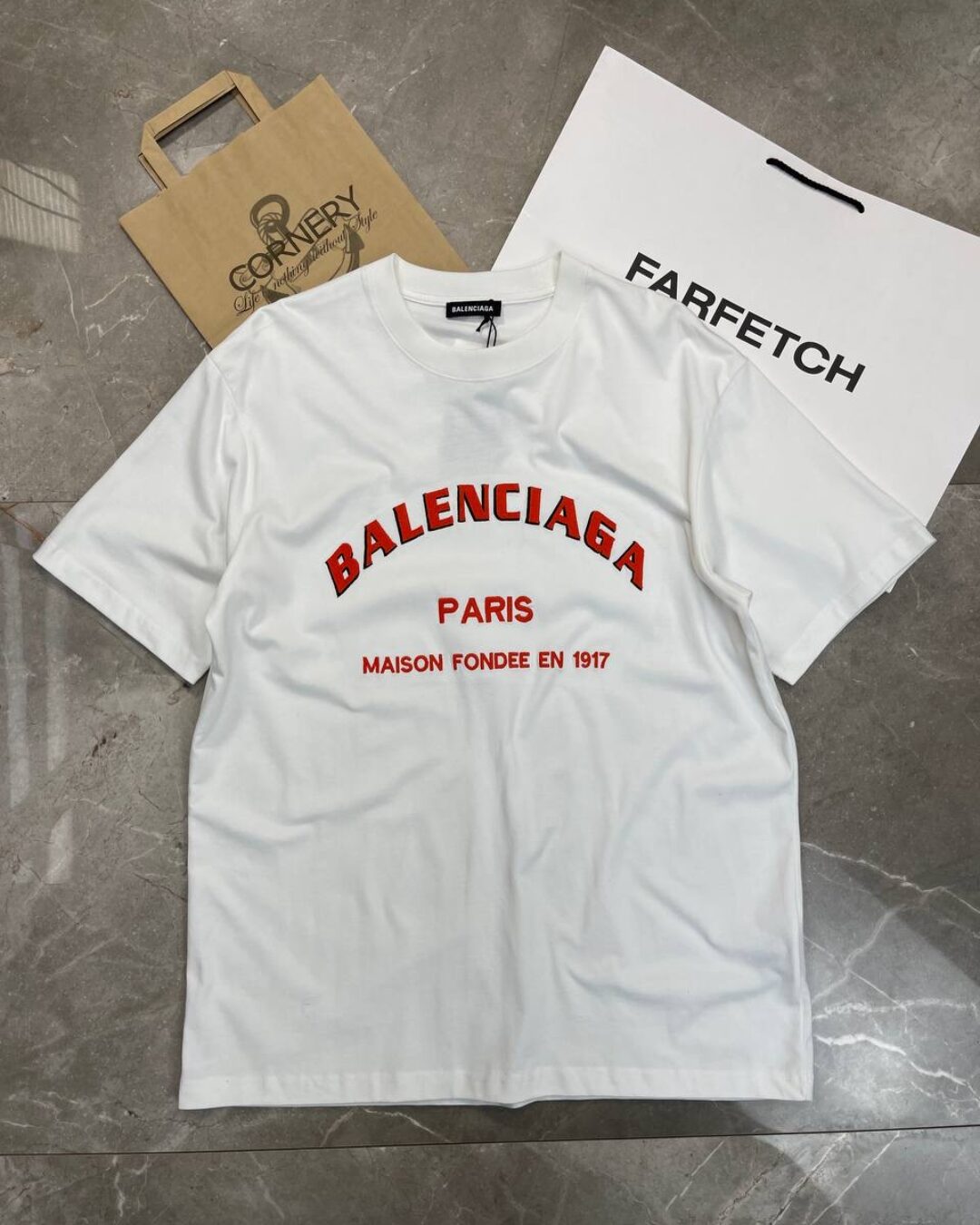 Футболка Balenciaga
