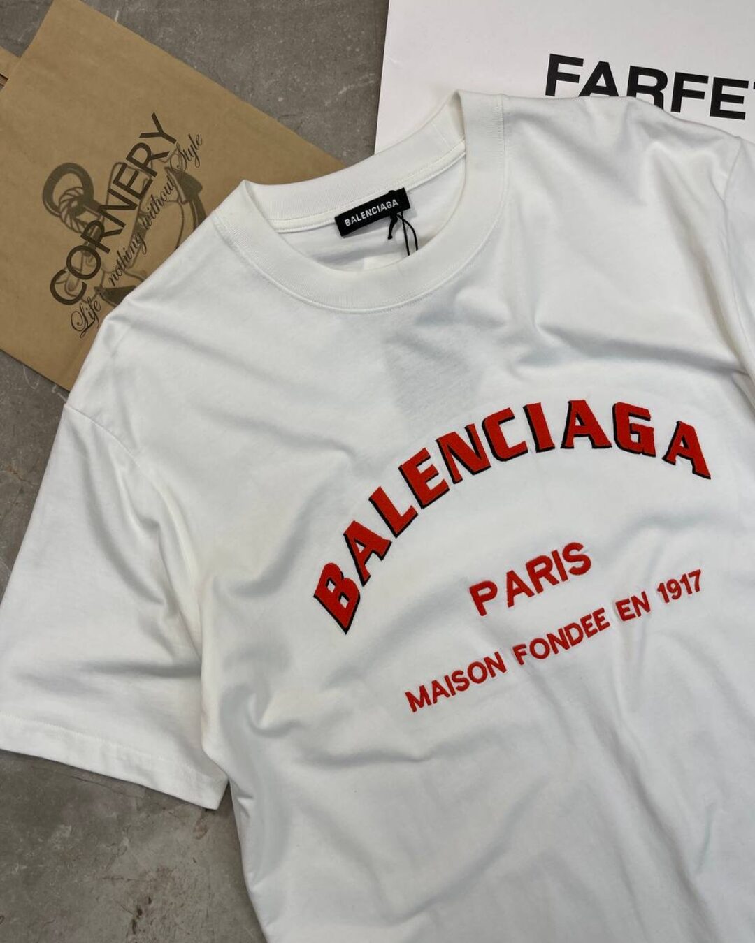 Футболка Balenciaga — фото 4