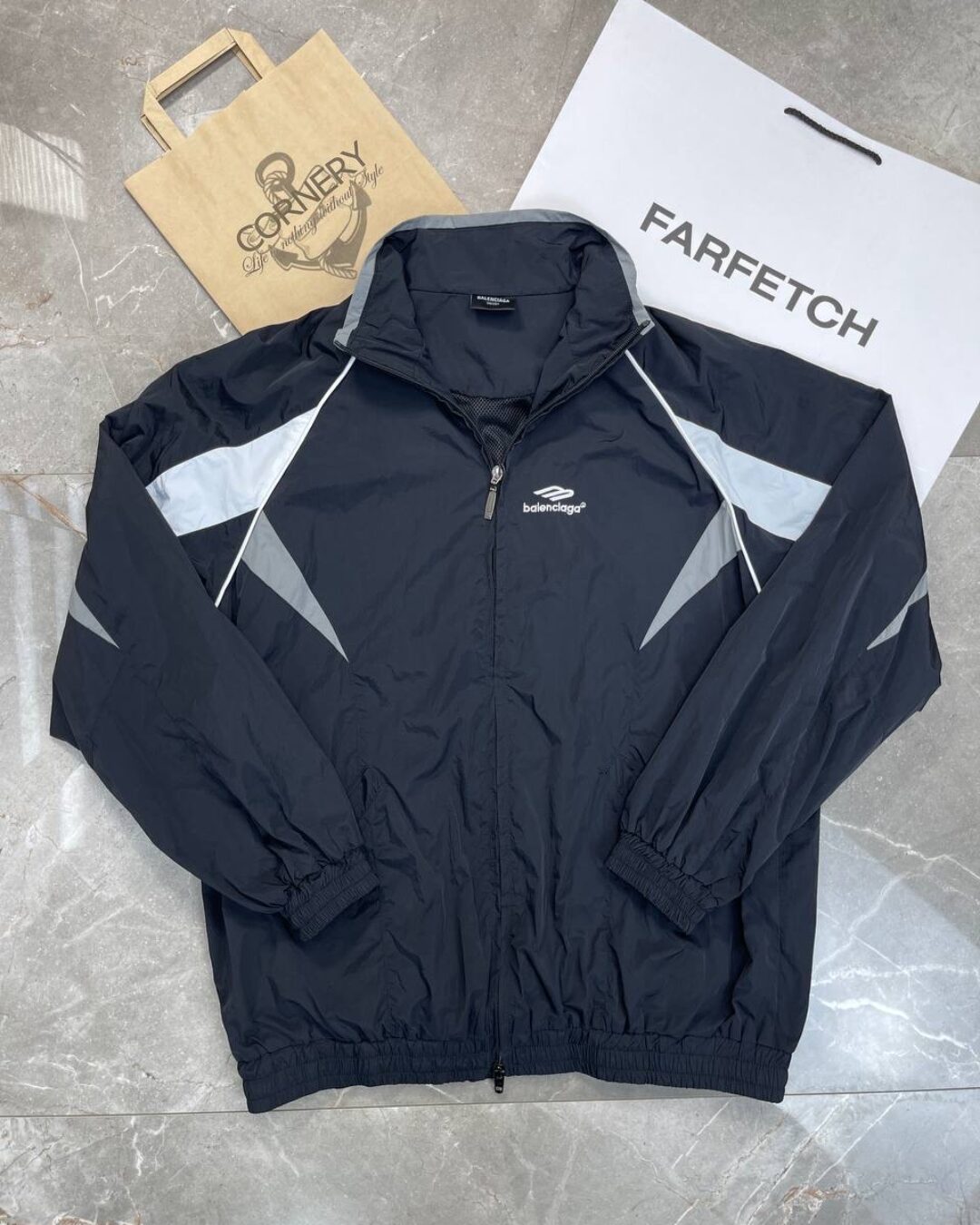 Ветровка Balenciaga