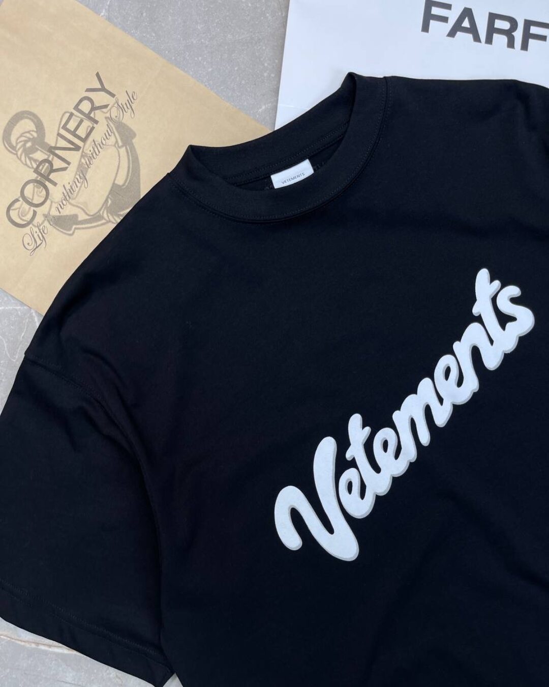 Футболка Vetements Fluffy Logo — фото 3