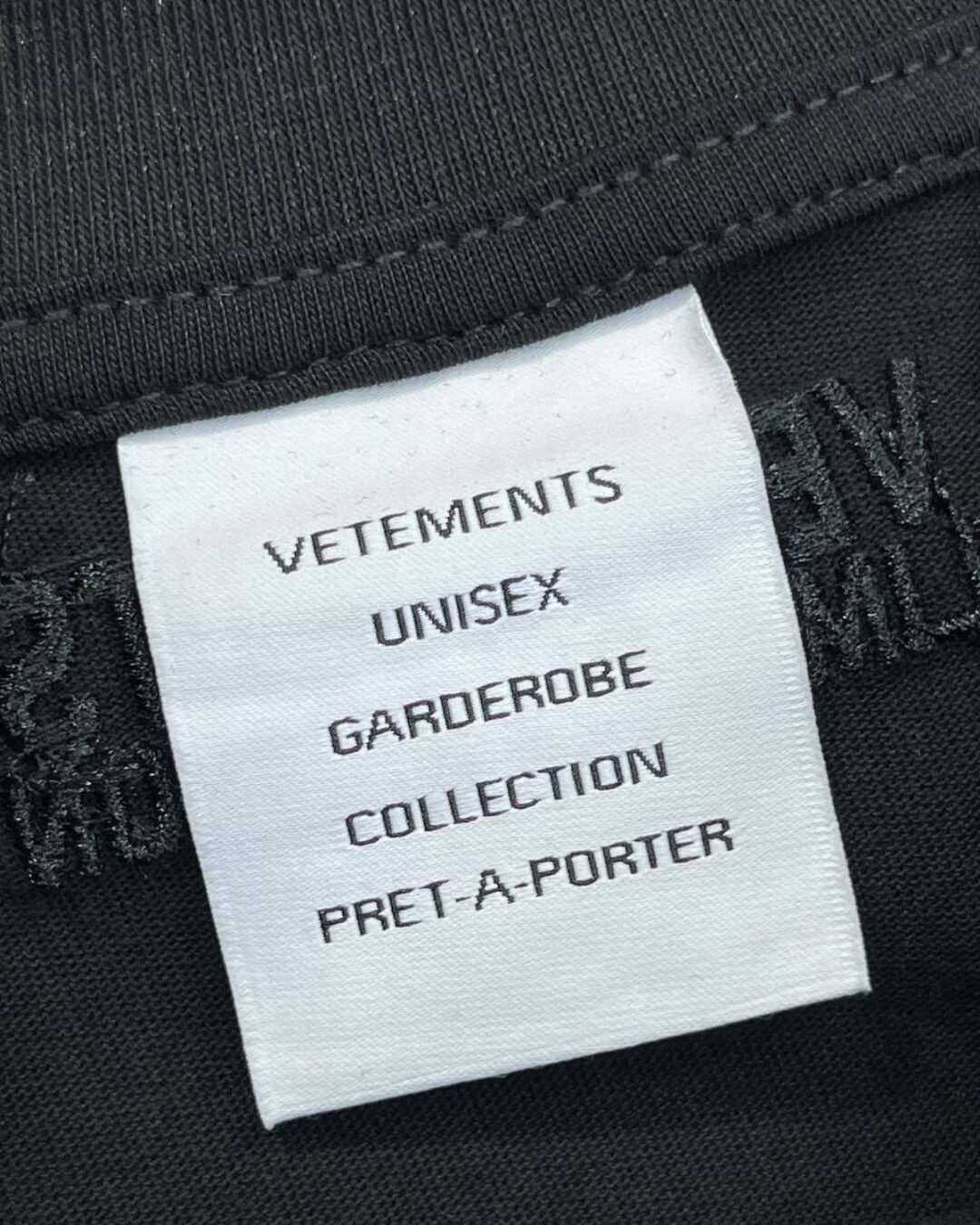 Футболка Vetements Fluffy Logo — фото 7