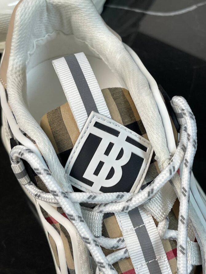 Кроссовки Burberry