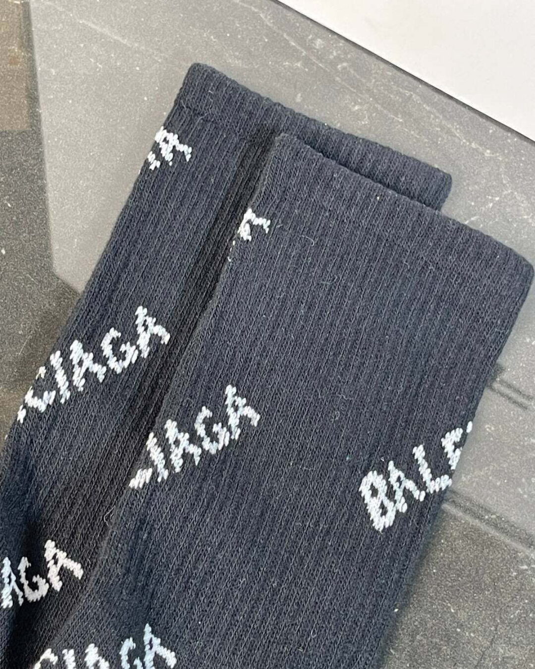 Носки Balenciaga